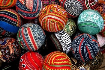 Ném còn của người Tày, Lào Cai