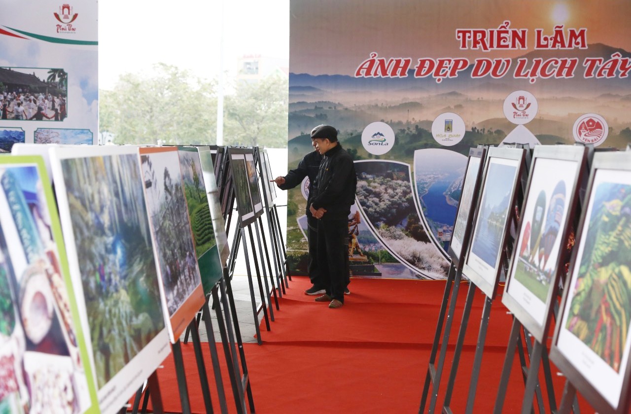 Triển lãm Ảnh đẹp du lịch Tây Bắc