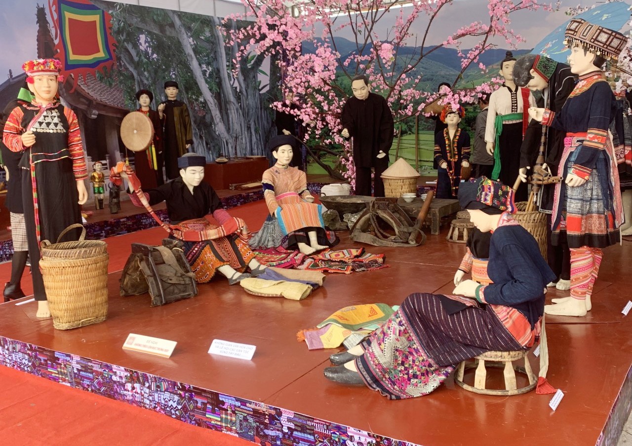 Triển lãm Ảnh đẹp du lịch Tây Bắc