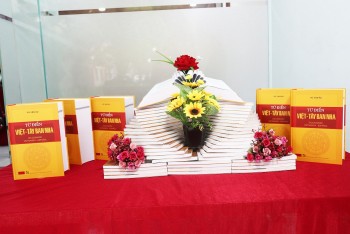 Quảng bá Từ điển Việt - Tây Ban Nha đầu tiên ở Việt Nam