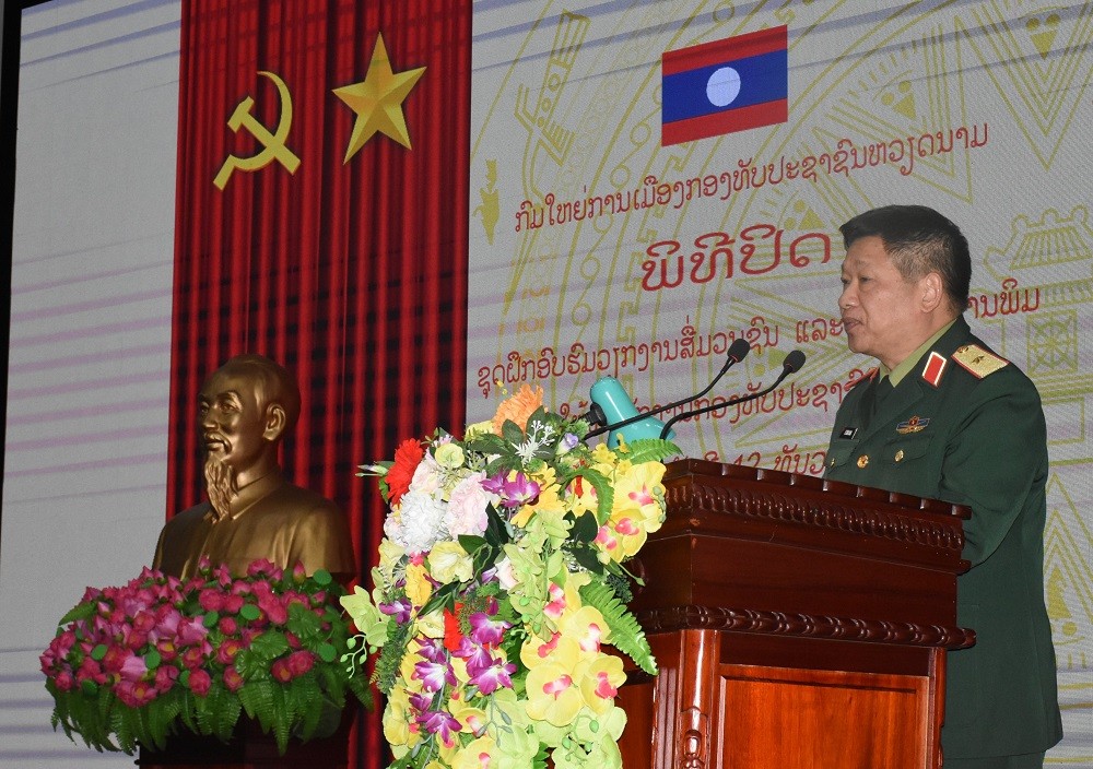 Bế mạc lớp tập huấn thông tin đại chúng và kỹ thuật in cho cán bộ quân đội Lào