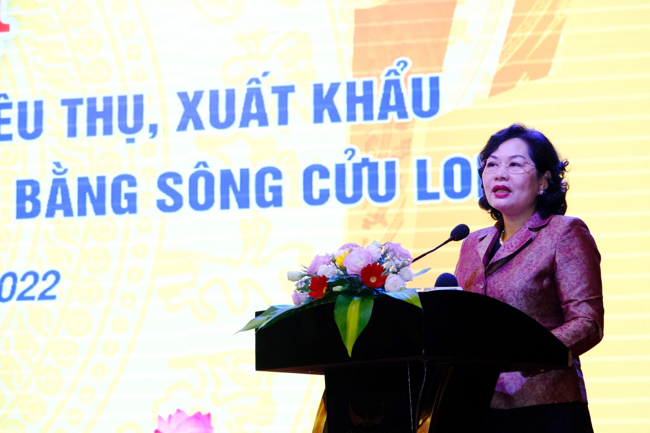 Ưu tiên vốn tín dụng phục vụ thu mua, tiêu thụ, xuất khẩu nông sản Đồng bằng sông Cửu Long