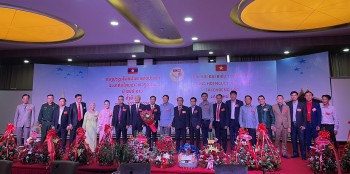 Xây dựng cộng đồng người Việt Nam tại Lào đoàn kết, vững mạnh, hướng về quê hương, đất nước