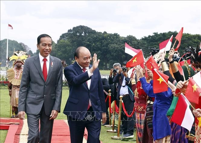Lễ đón Chủ tịch nước Nguyễn Xuân Phúc thăm cấp Nhà nước tới Indonesia