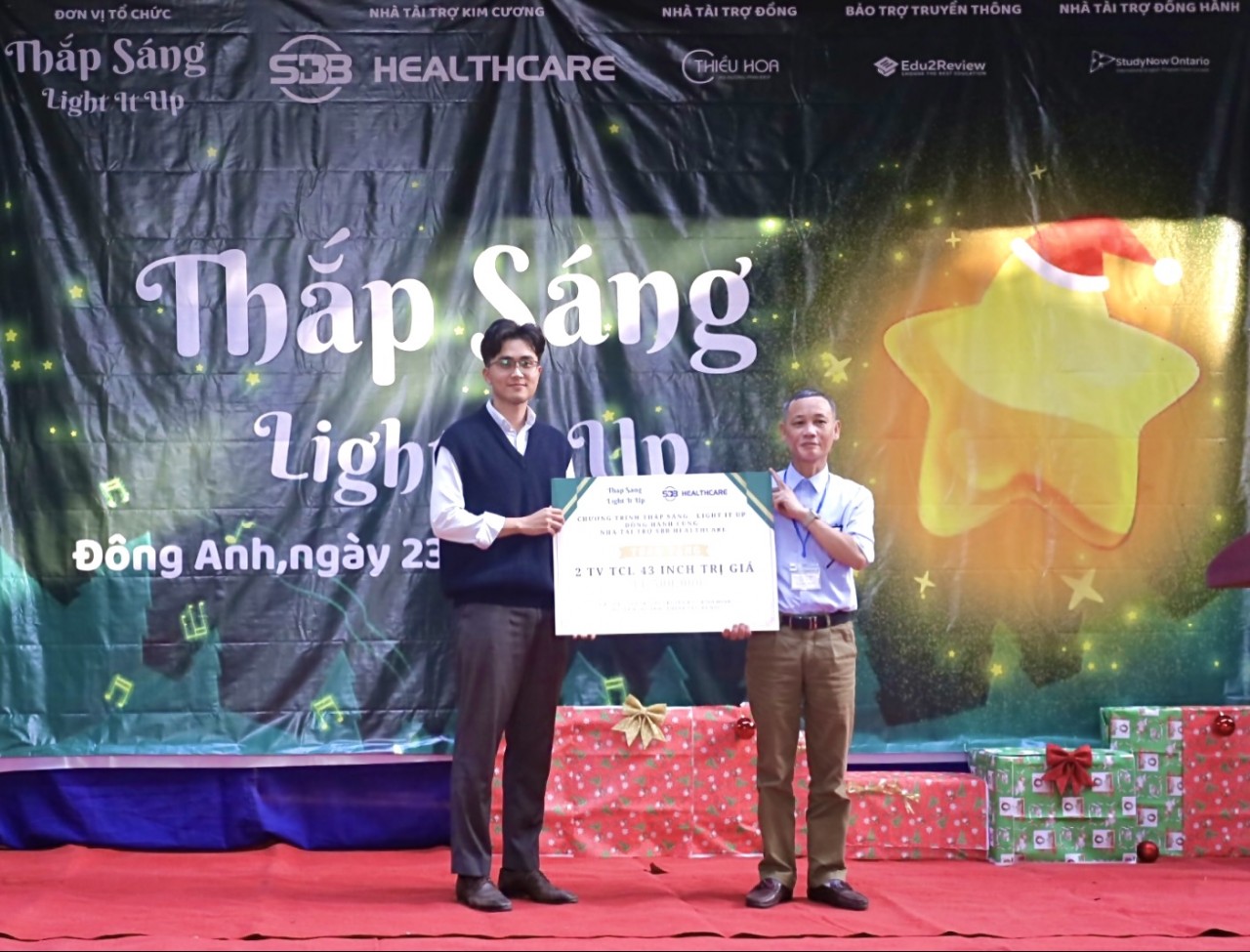 Thắp Sáng - Light It Up chương trình Giáng sinh cho trẻ khuyết tật