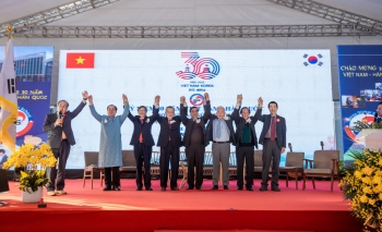 30 năm quan hệ Việt Nam - Hàn Quốc qua con mắt của các cựu đại sứ hai nước
