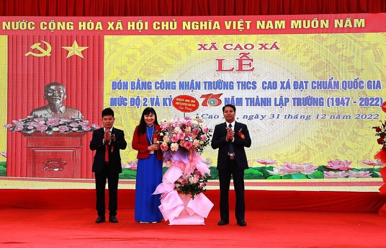 Trường THCS Cao Xá (Phú Thọ) đạt trường chuẩn Quốc gia mức độ 2