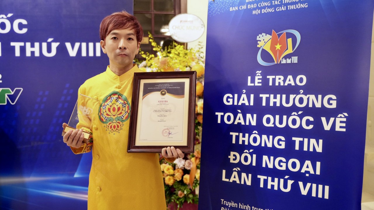 Ca sĩ Hàn Quốc xúc động trước sự đón nhận của khán giả Việt