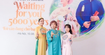 ca si han quoc xuc dong truoc su don nhan cua khan gia viet