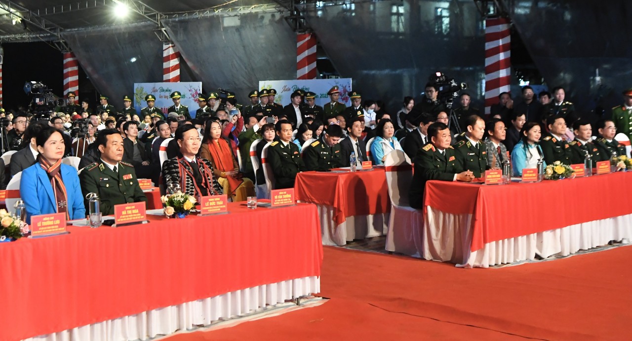 Các đại biểu tham dự chương trình