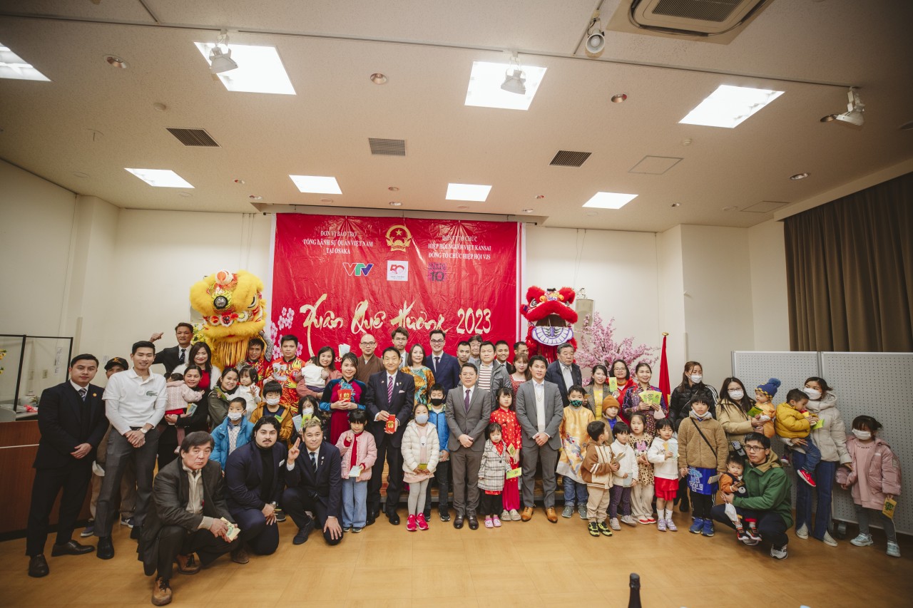 Ấm áp “Xuân quê hương 2023” tại Osaka (Nhật Bản)