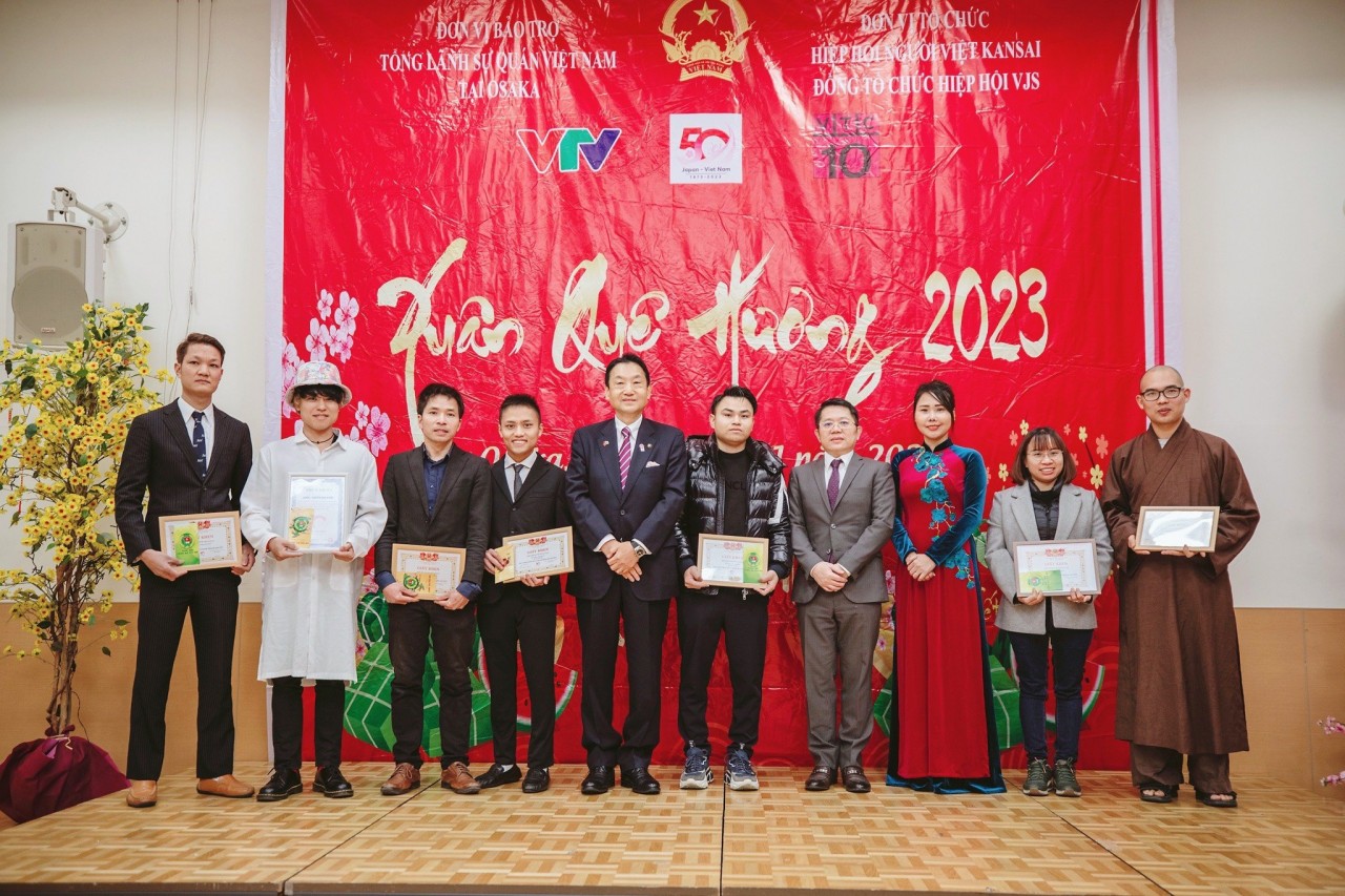 Ấm áp “Xuân quê hương 2023” tại Osaka (Nhật Bản)