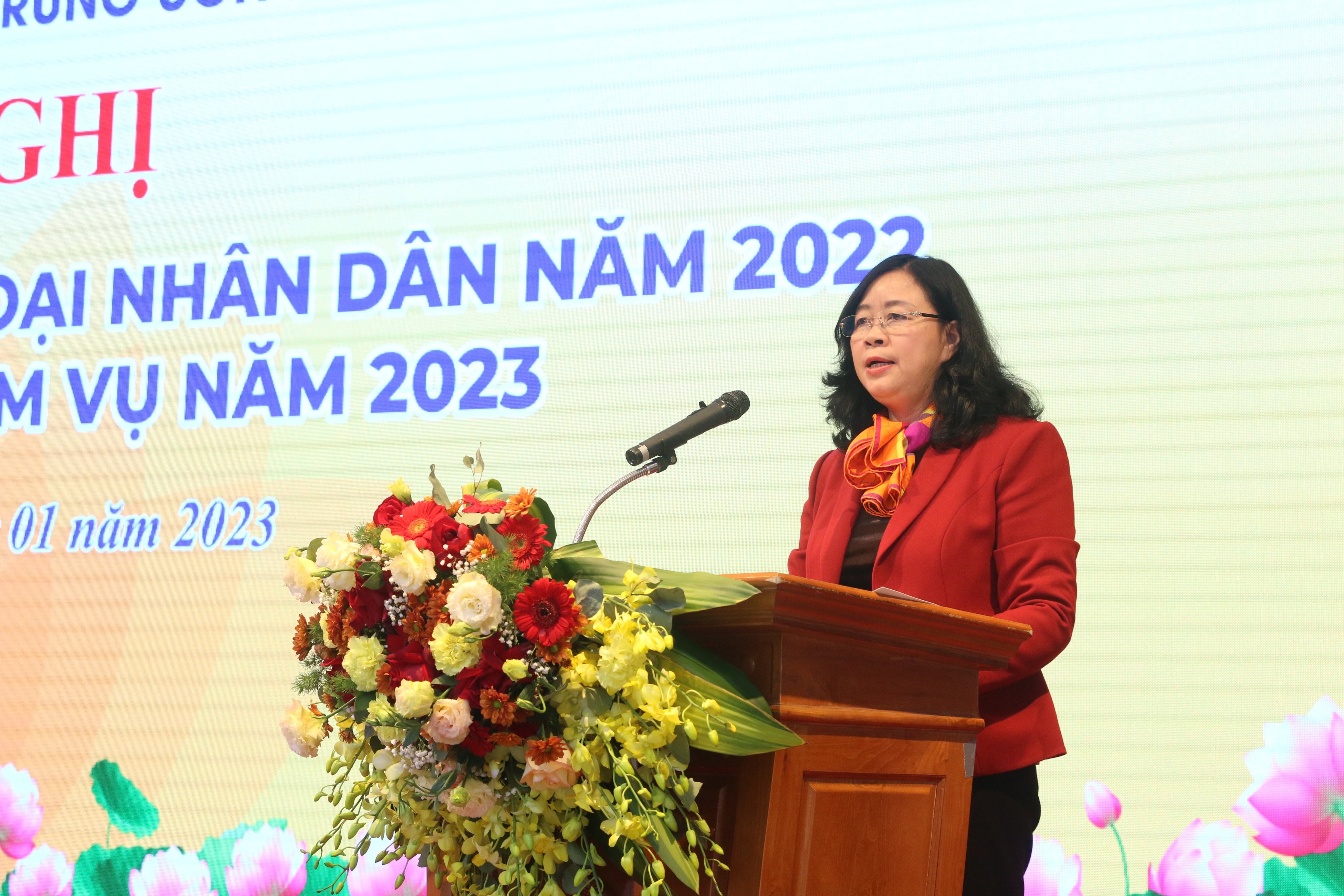 bà Bùi Thị Minh Hoài, Bí thư Trung ương Đảng, Trưởng Ban Dân vận Trung ương 