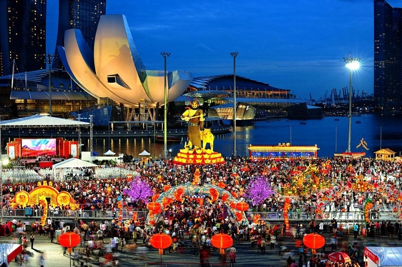 Văn hóa Singapore chịu ảnh hưởng từ Trung Quốc nên cũng coi trọng Tết âm lịch (Ảnh: KT).