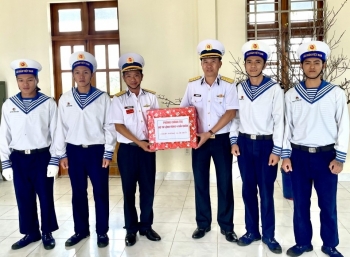 Người lính trên đảo Bình Ba: Đảm bảo an toàn từ hướng biển cho đất liền đón Xuân