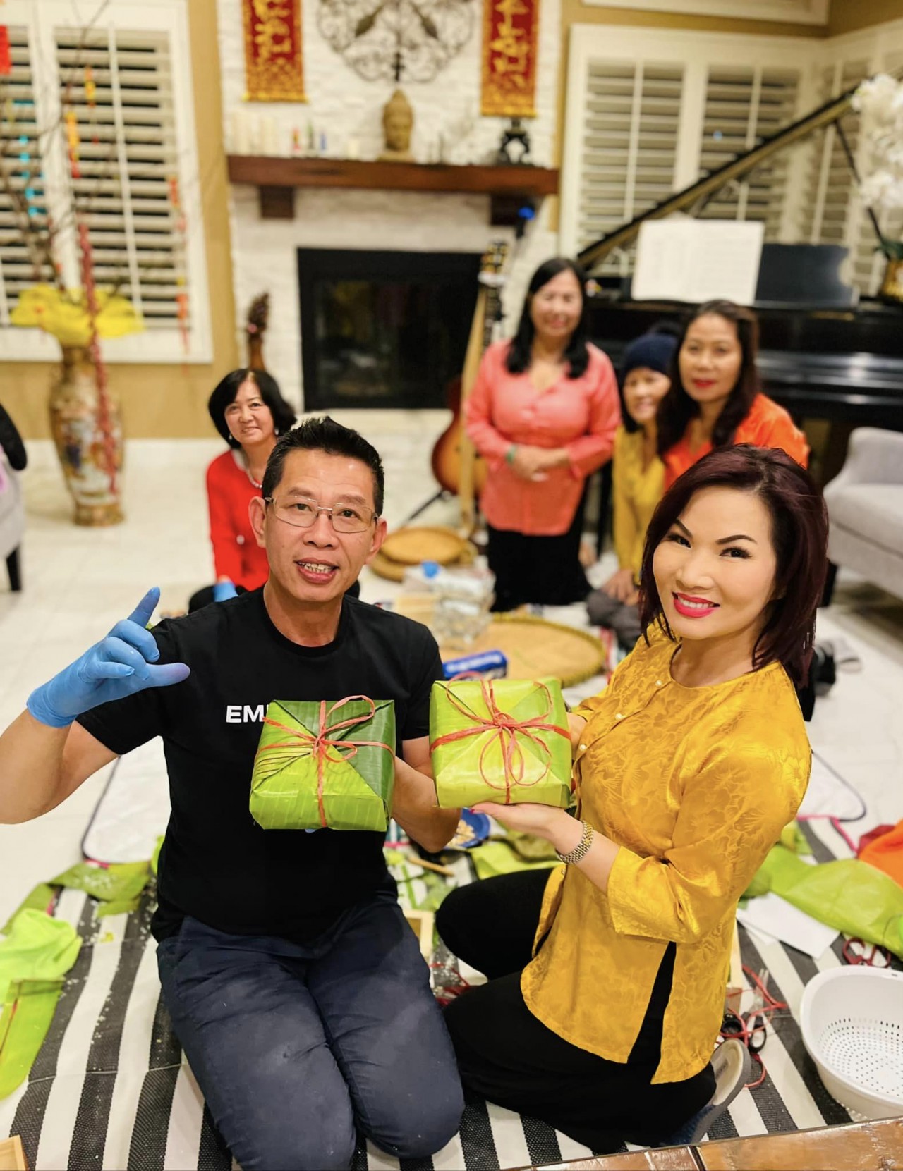 Cộng đồng người Việt khắp 5 châu đón Tết 2023