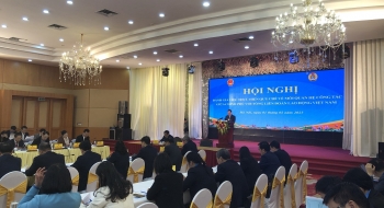 Chính phủ và Tổng Liên đoàn Lao động phối hợp chặt chẽ bảo vệ quyền, lợi ích của người lao động