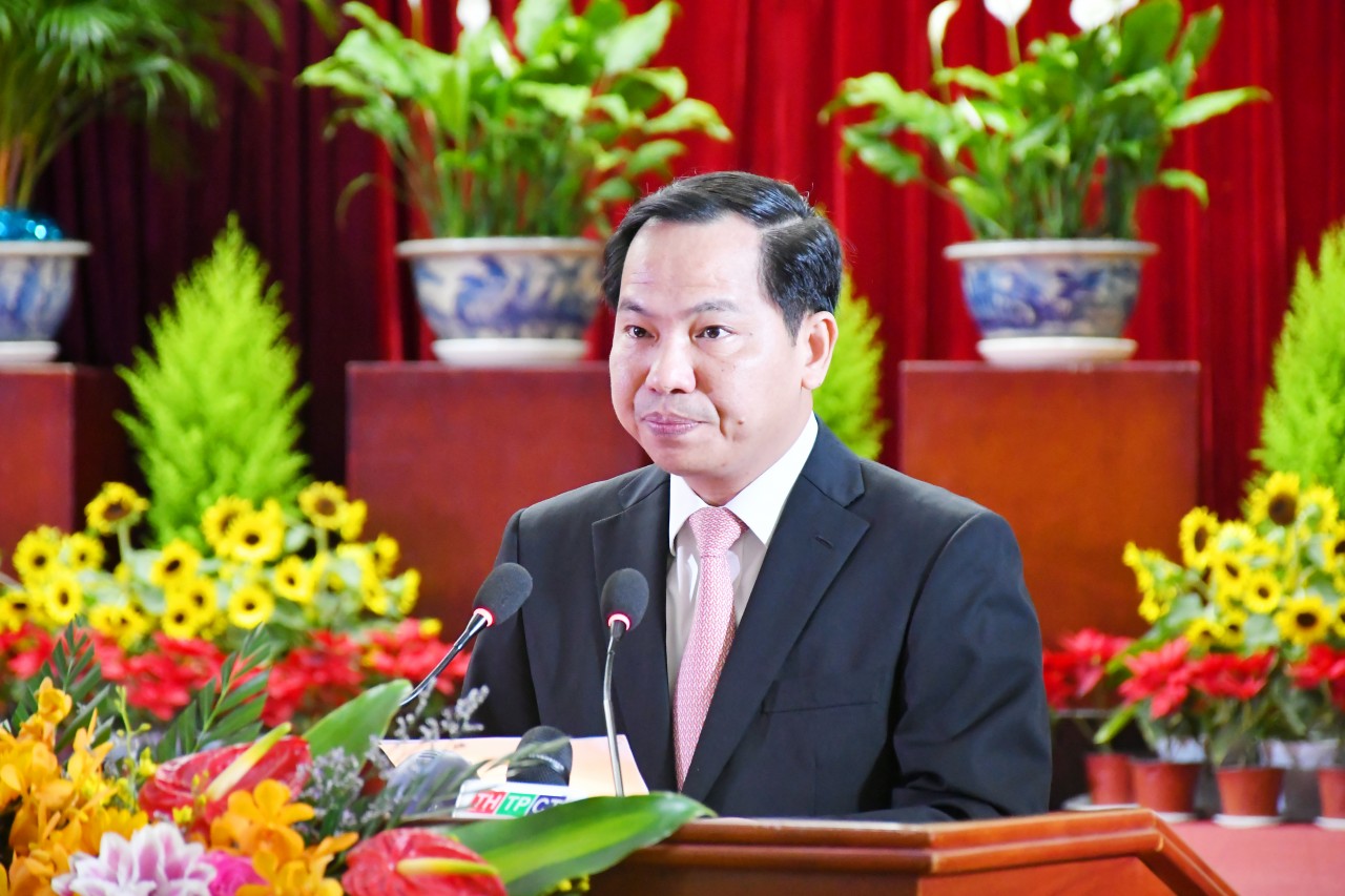 Phát huy thành tựu đạt được, đưa Cần Thơ trở thành “đô thị hạt nhân Vùng đồng bằng sông Cửu Long”