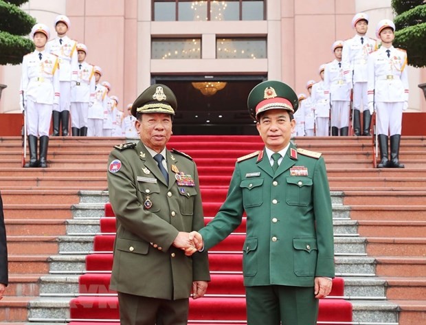 Việt Nam-Campuchia thúc đẩy hợp tác trên lĩnh vực quốc phòng | ASEAN | Vietnam+ (VietnamPlus)