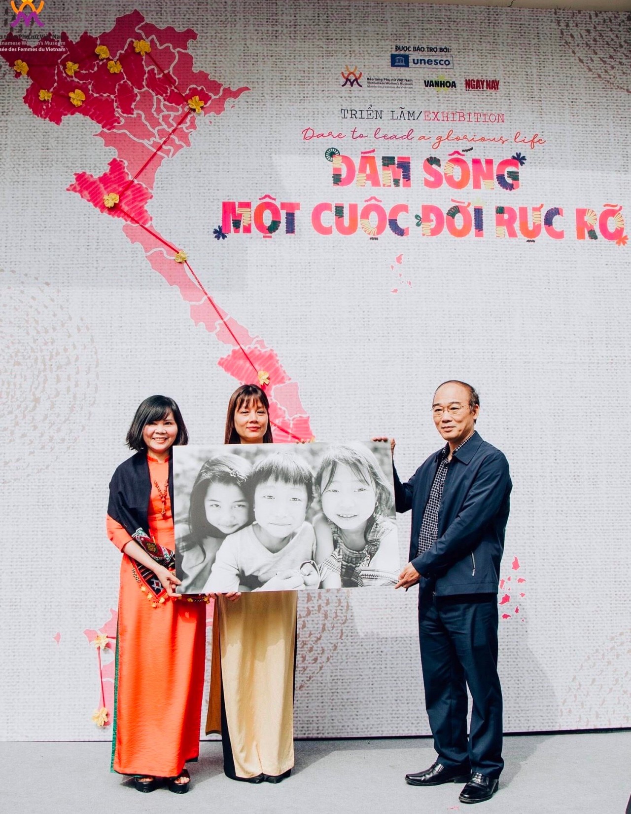 Để phụ nữ "Dám sống một cuộc đời rực rỡ"