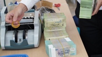 Trước thềm cuộc họp Fed, Ngân hàng Nhà nước cấp tập "hút" tiền về
