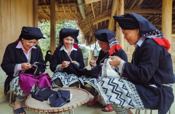 Đồng hành cùng Việt Nam trên chặng đường phát triển