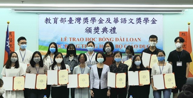 Học bổng Đài Loan (Trung Quốc) năm 2023 dành cho học sinh, sinh viên từ Huế trở ra miền Bắc Việt Nam