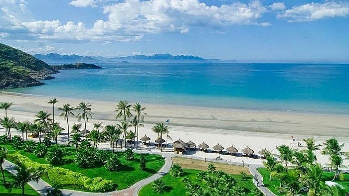 Bãi biển Mỹ Khê thuộc top 10 bãi biển đẹp nhất châu Á.