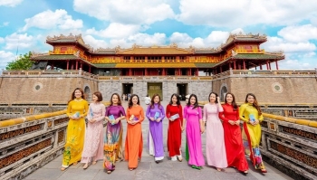 Huế: Miễn vé tham quan di tích cho nữ du khách mặc áo dài truyền thống dịp 8/3