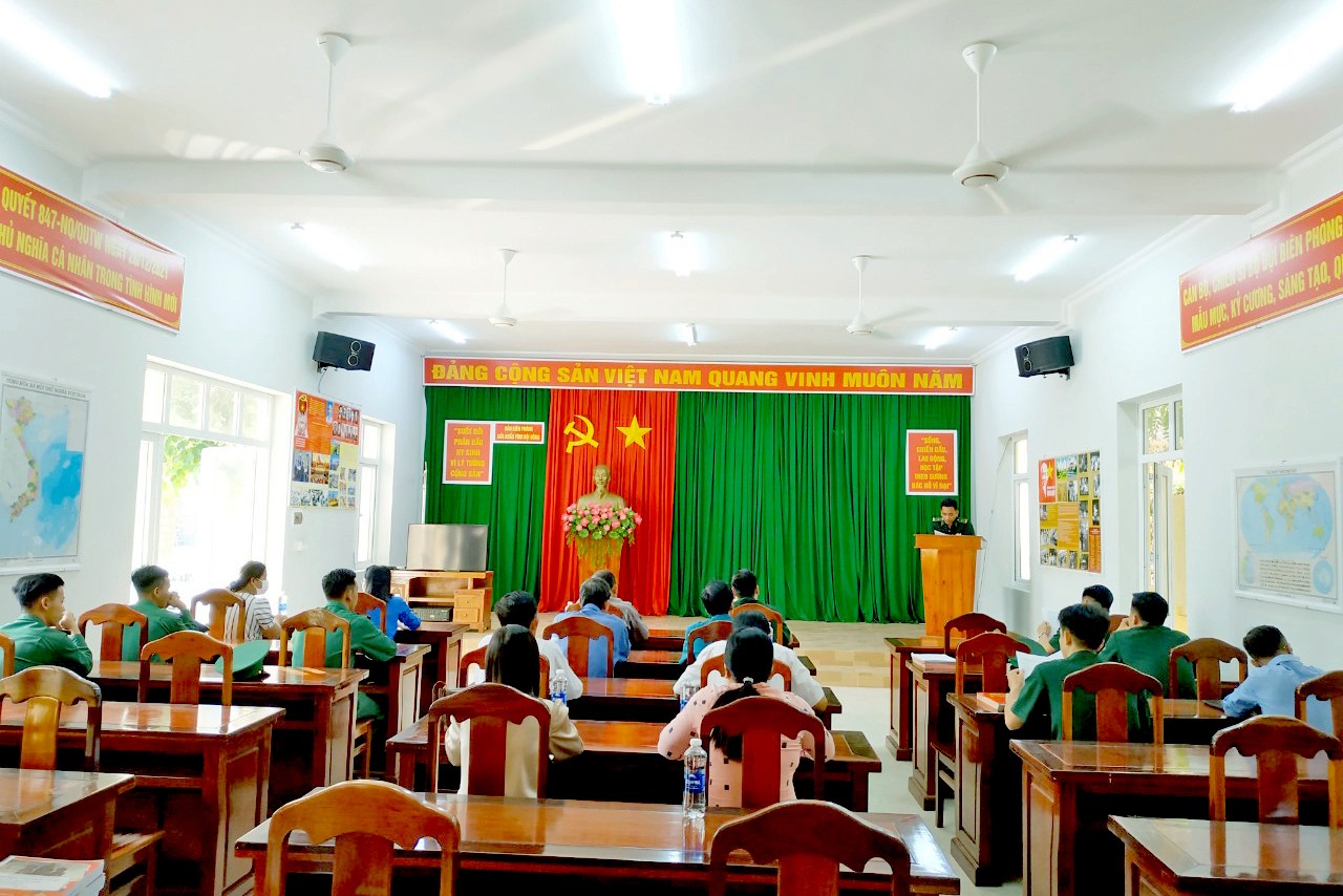 Bộ đội Biên phòng An Giang tuyên truyền phòng, chống buôn lậu thuốc nơi vùng biên