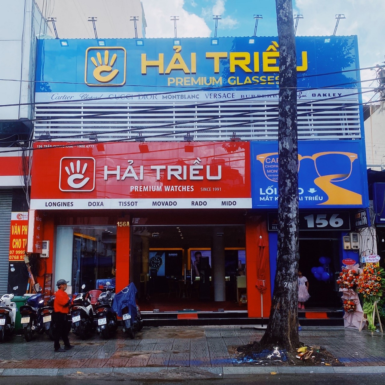 Chuỗi bán lẻ Kính Hải Triều hiện hữu cùng công ty mẹ là Đồng Hồ Hải Triều đã toát lên sự tin cậy.
