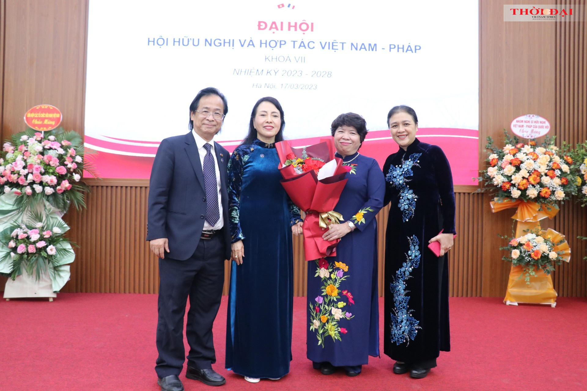 Ủy viên Trung ương Đảng, Ủy viên Ủy ban Thường vụ Quốc hội, Chủ nhiệm Ủy ban Xã hội của Quốc hội Nguyễn Thúy Anh được Đại hội tín nhiệm bầu giữ chức Chủ tịch Hội Hữu nghị và hợp tác Việt Nam – Pháp khóa VII (Ảnh: Thu Hà).