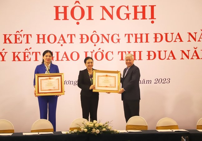 Chủ tịch Đỗ Văn Chiến dự Hội nghị tổng kết hoạt động thi đua của Khối thi đua các tổ chức chính trị - xã hội và các tổ chức liên hiệp