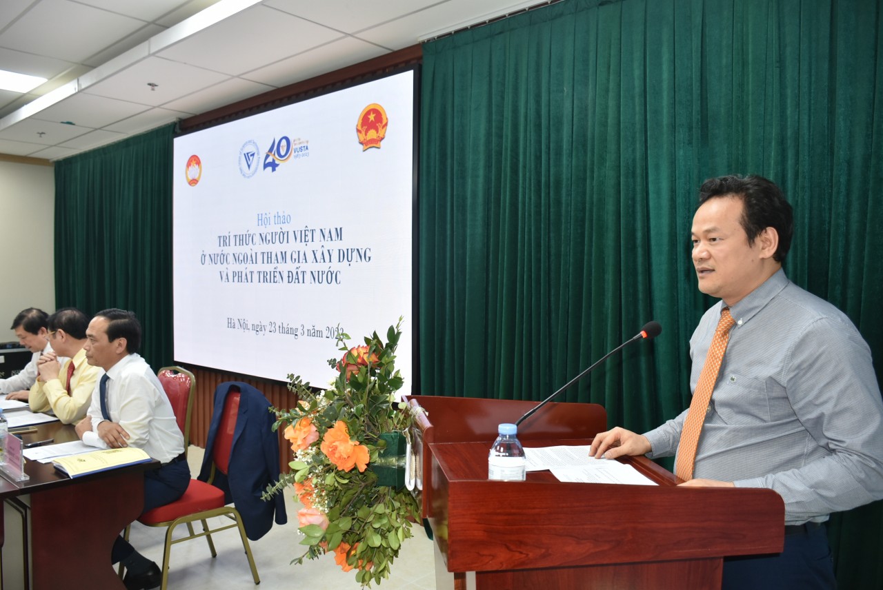 Khơi nguồn lực tri thức kiều bào