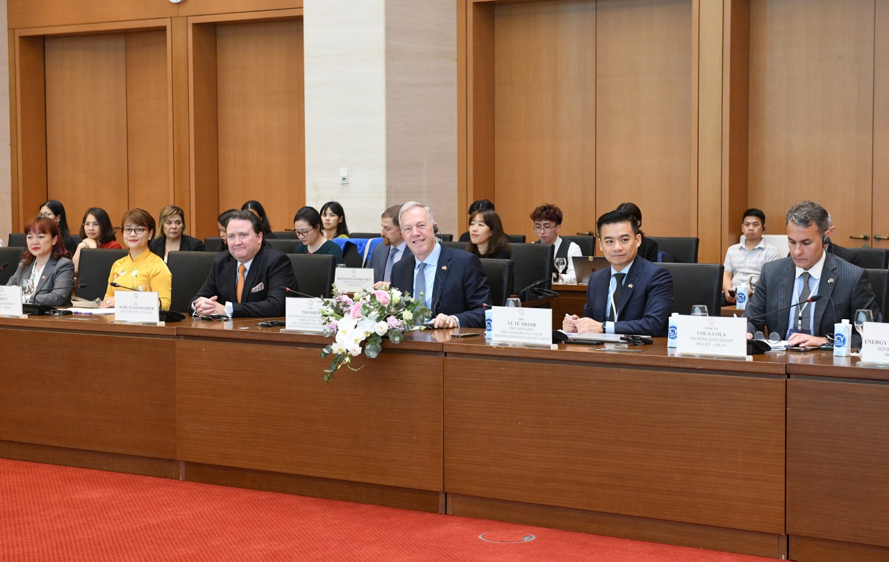 Đoàn doanh nghiệp của Hội đồng Kinh doanh Hoa Kỳ-ASEAN (USABC)