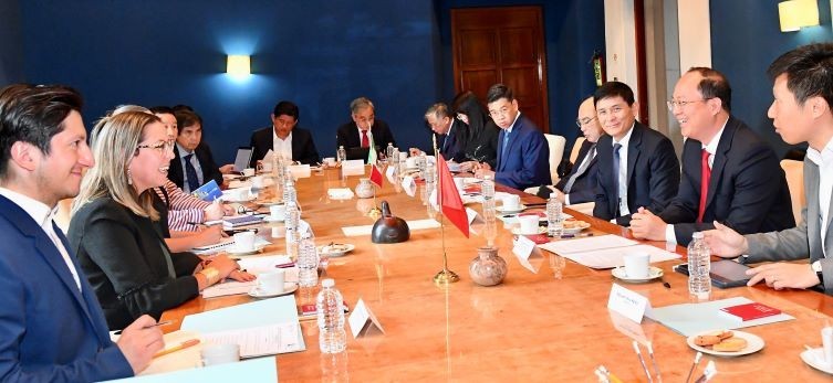 Bà Mariana Aymerich Ordónez, Cục trưởng Cục Đối ngoại, Bộ Văn hóa Mexico tiếp đoàn đại biểu TPHCM (Ảnh: Việt Dũng).