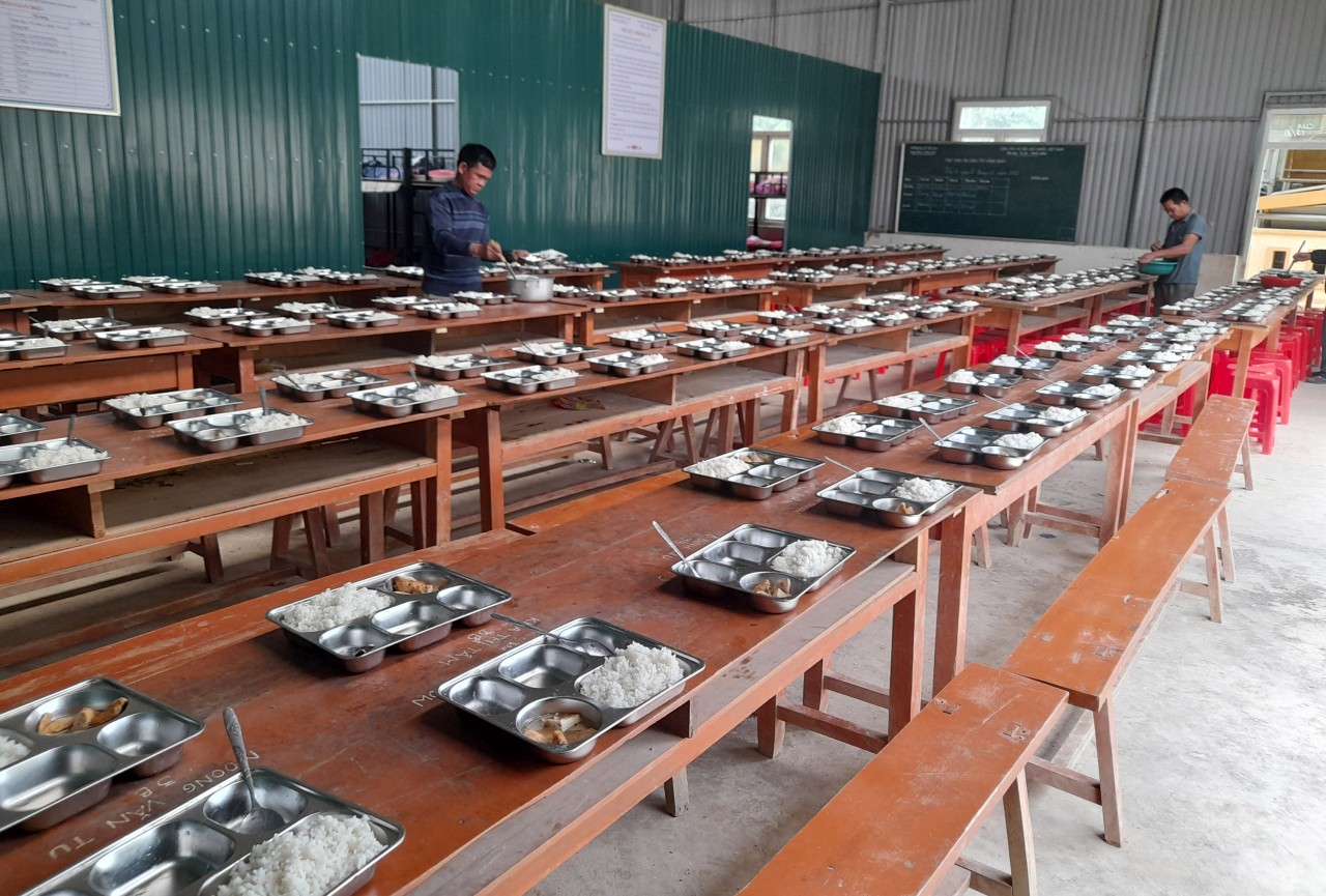 Gần 3.000 em học sinh đồng bào dân tộc hưởng lợi từ Dự án 