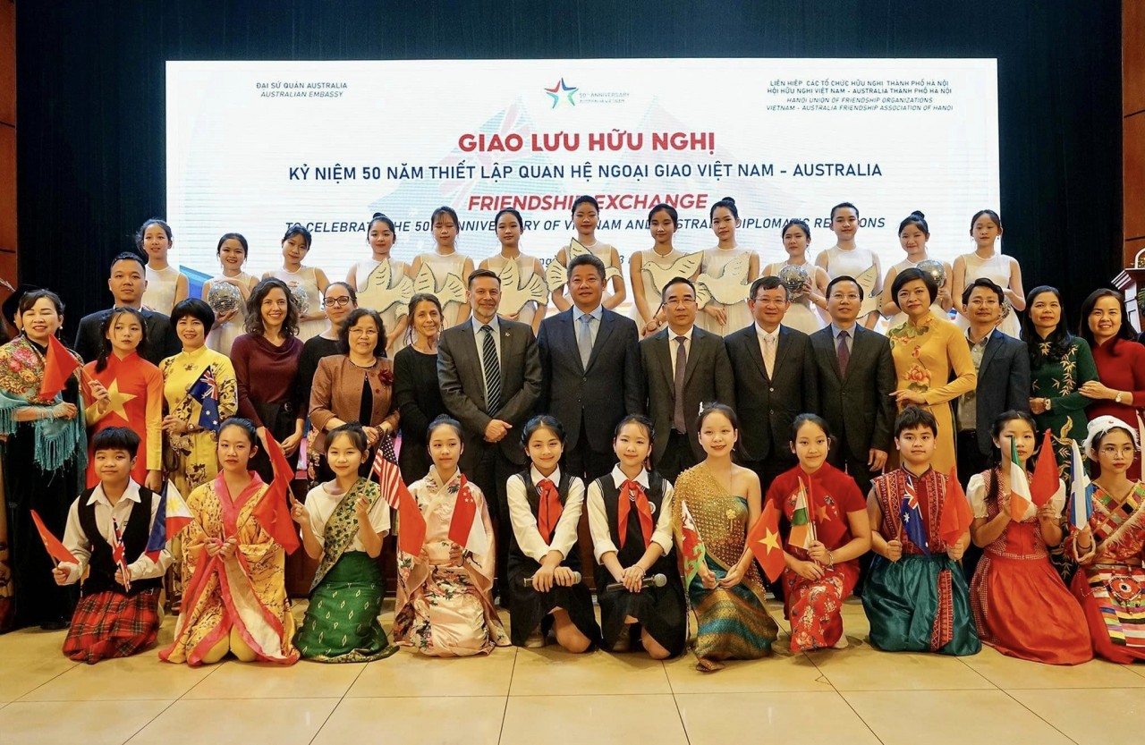 Giao lưu hữu nghị kỷ niệm 50 năm Ngày thiết lập quan hệ ngoại giao Việt Nam - Australia