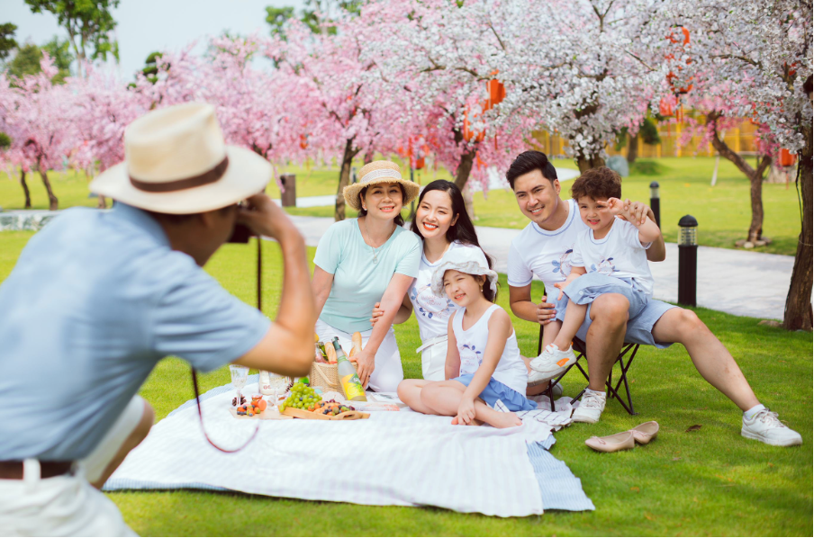 Sức khoẻ tinh thần ngày càng được coi trọng trong cuộc sống hiện đại. Sức khoẻ tinh thần ngày càng được coi trọng trong cuộc sống hiện đại.