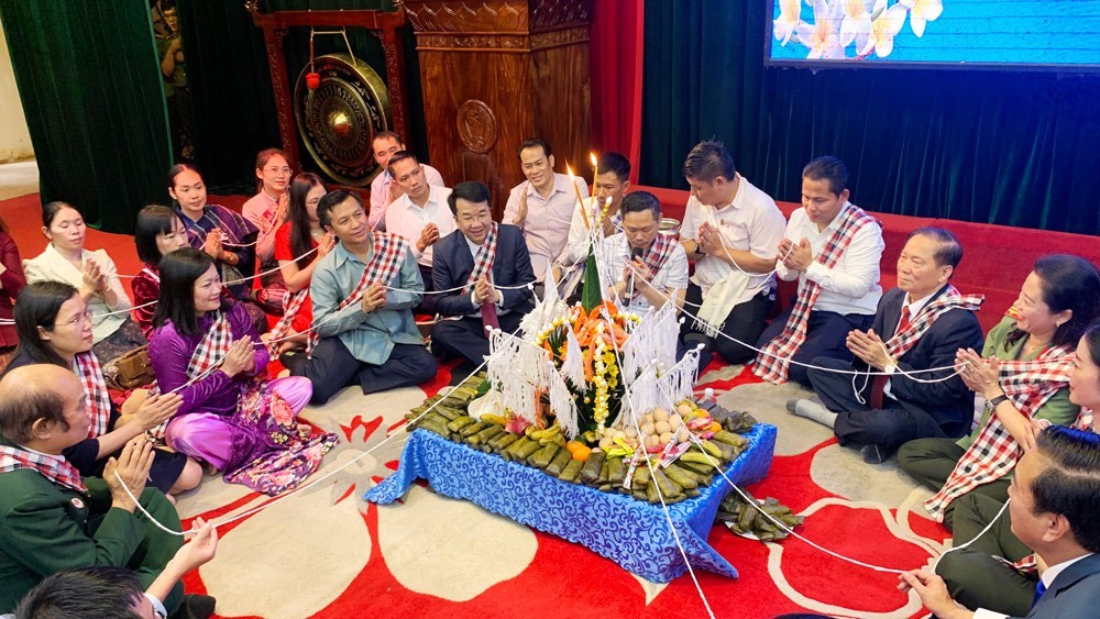Tết bạn trên đất Việt