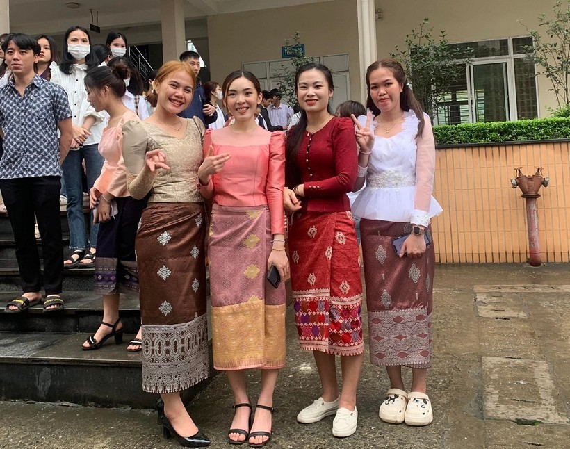 Tết bạn trên đất Việt Tết bạn trên đất Việt