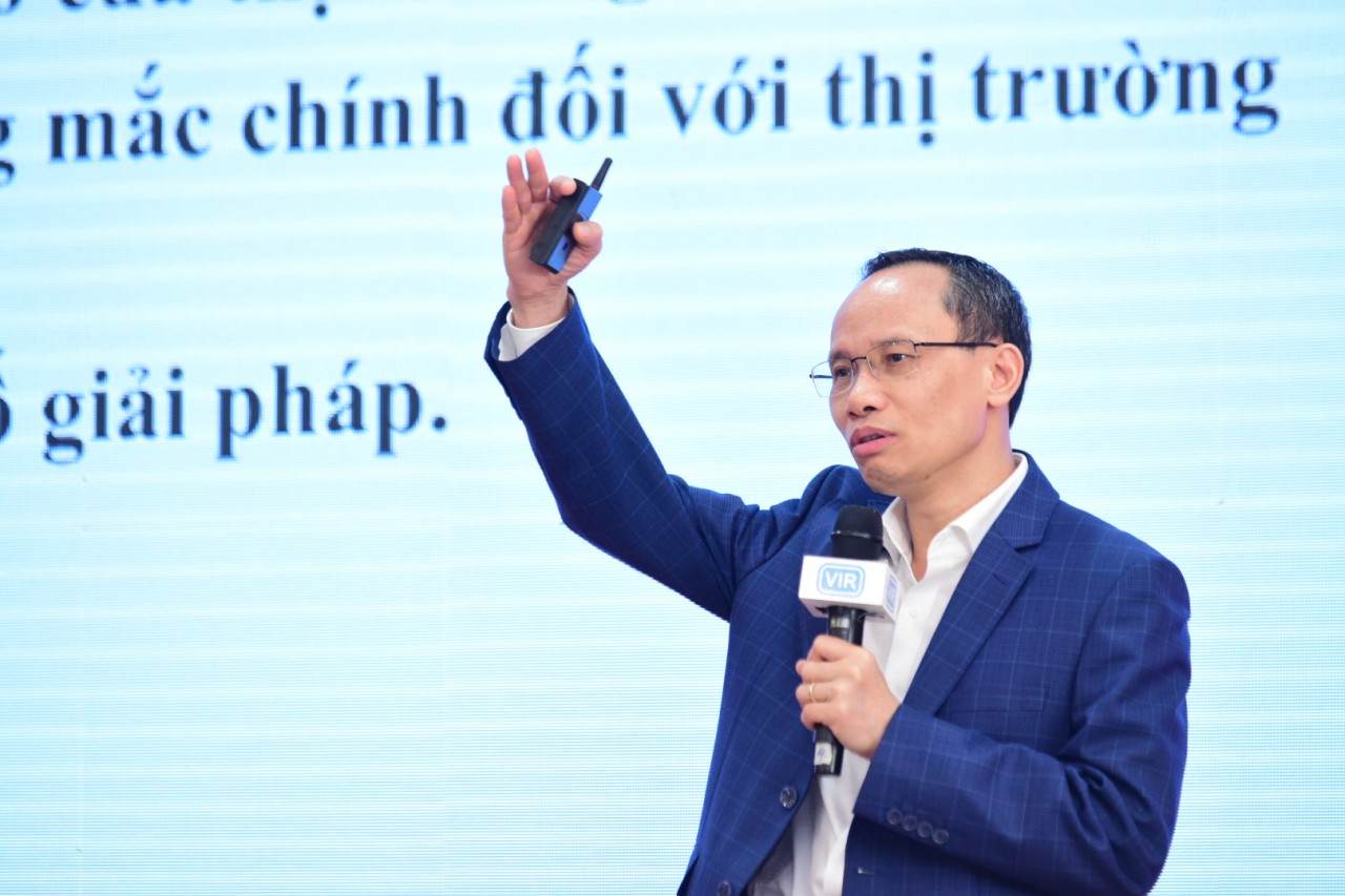 Gỡ vướng cho bất động sản: 