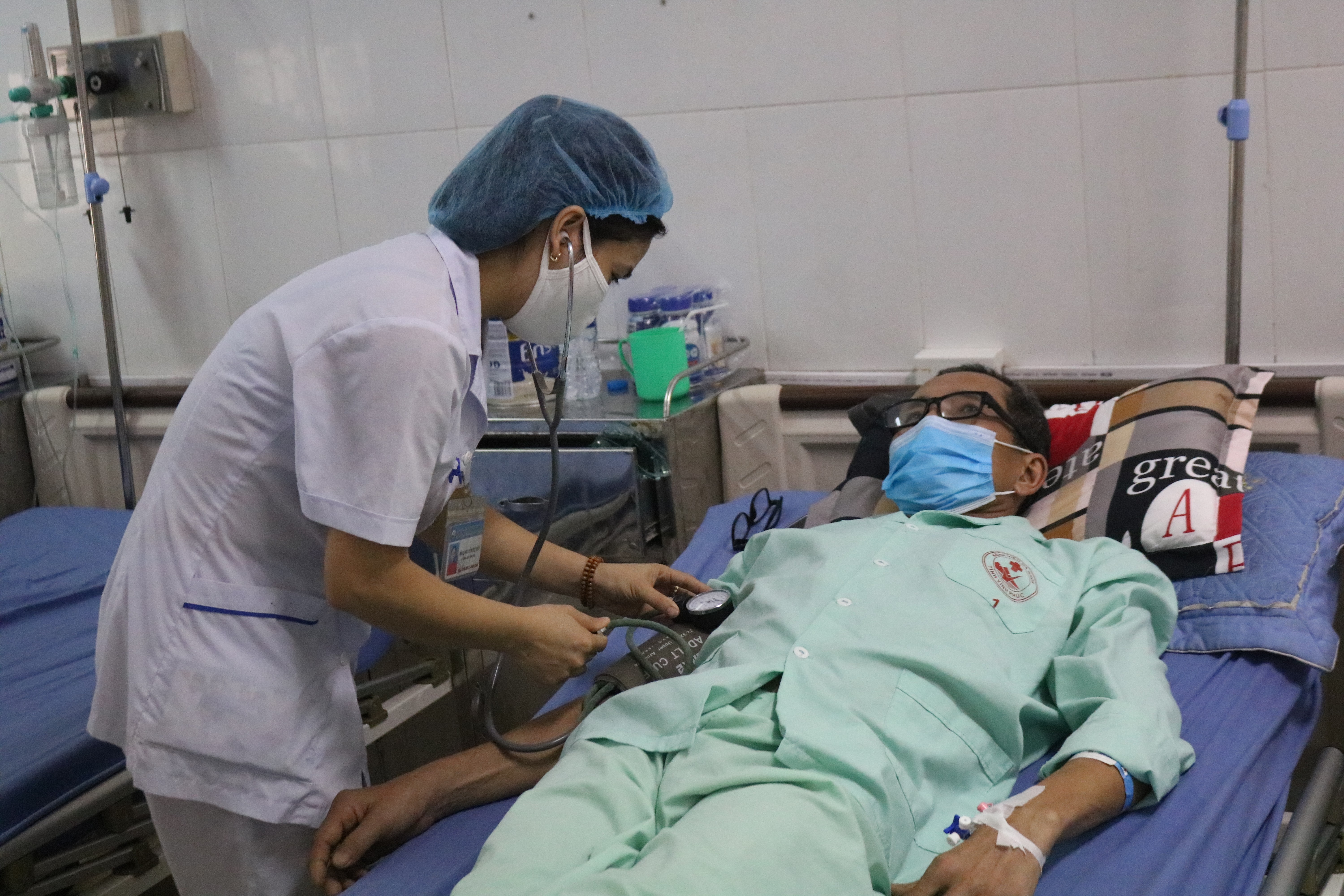 nhiều người có thẻ BHYT bị mắc các bệnh hiểm nghèo, bệnh nặng đã được quỹ BHYT chi trả hàng trăm triệu đến hàng tỷ đồng chi phí KCB BHYT