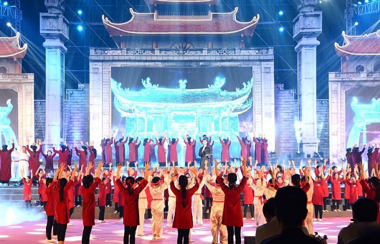 “Linh thiêng nguồn cội - Đất Tổ Hùng Vương”
