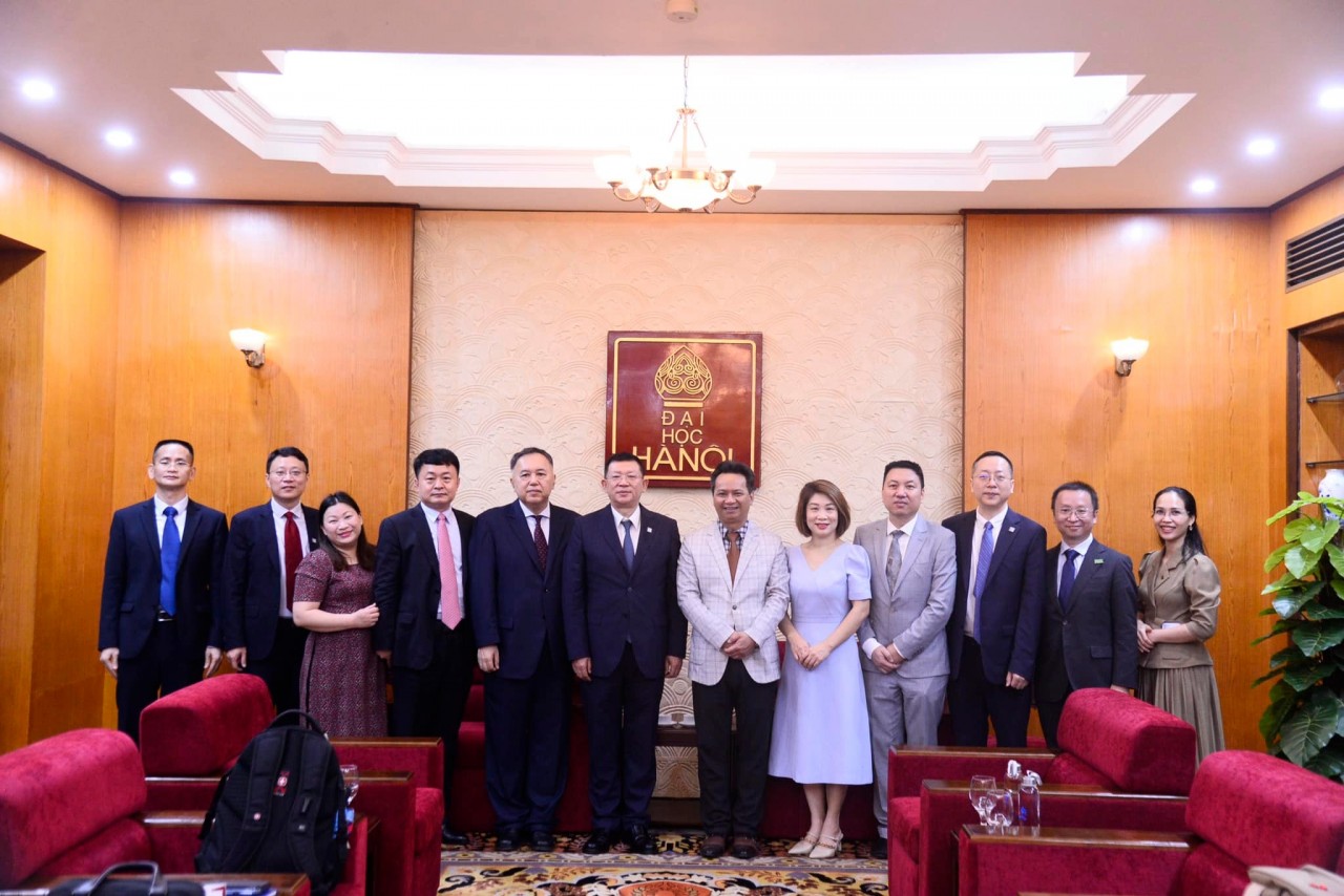 Thúc đẩy hợp tác, giao lưu ngôn ngữ và văn hoá Việt Nam - Trung Quốc