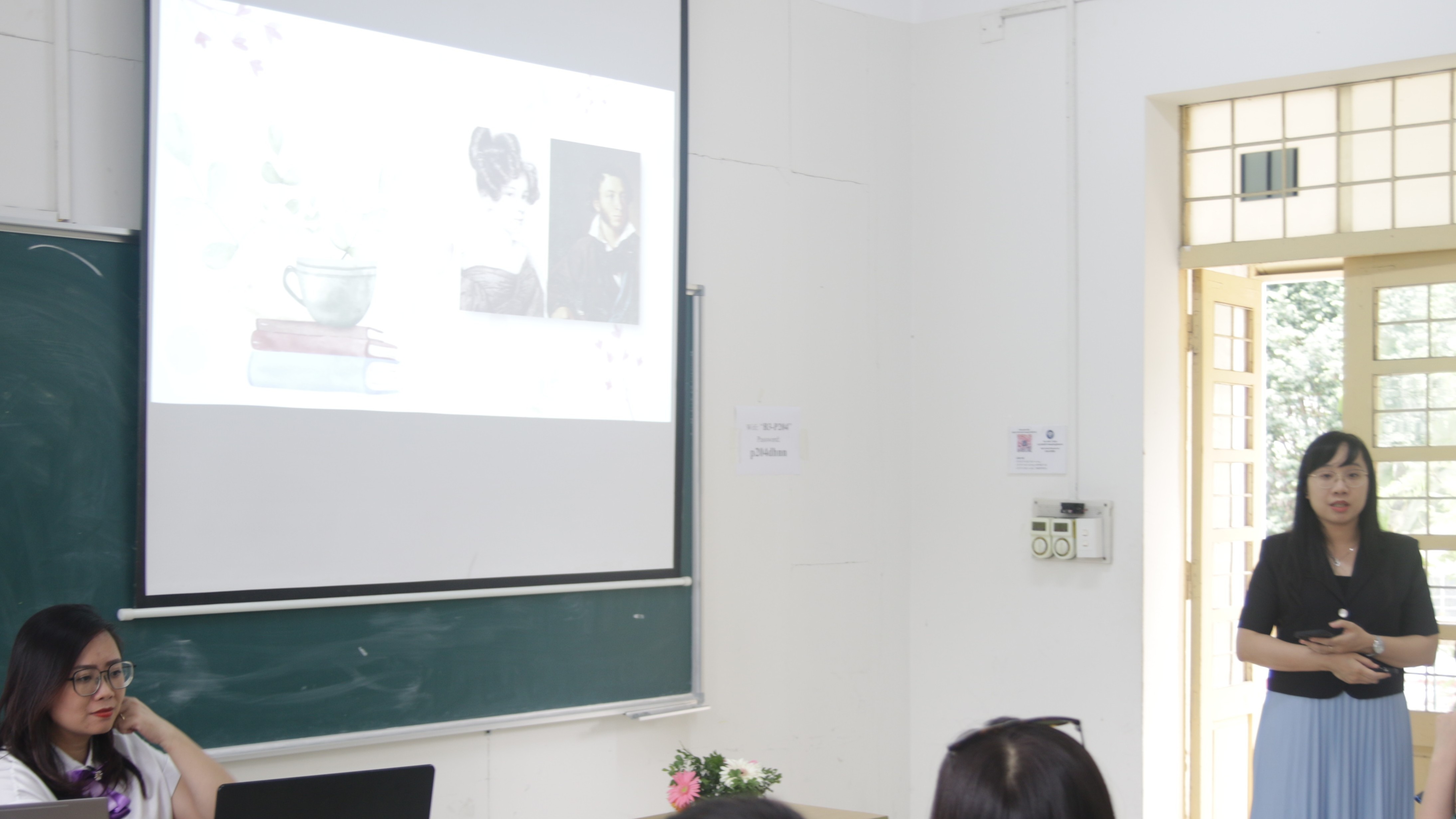 Hội thảo “Nghiên cứu và giảng dạy ngoại ngữ, ngôn ngữ và quốc tế học tại Việt Nam”