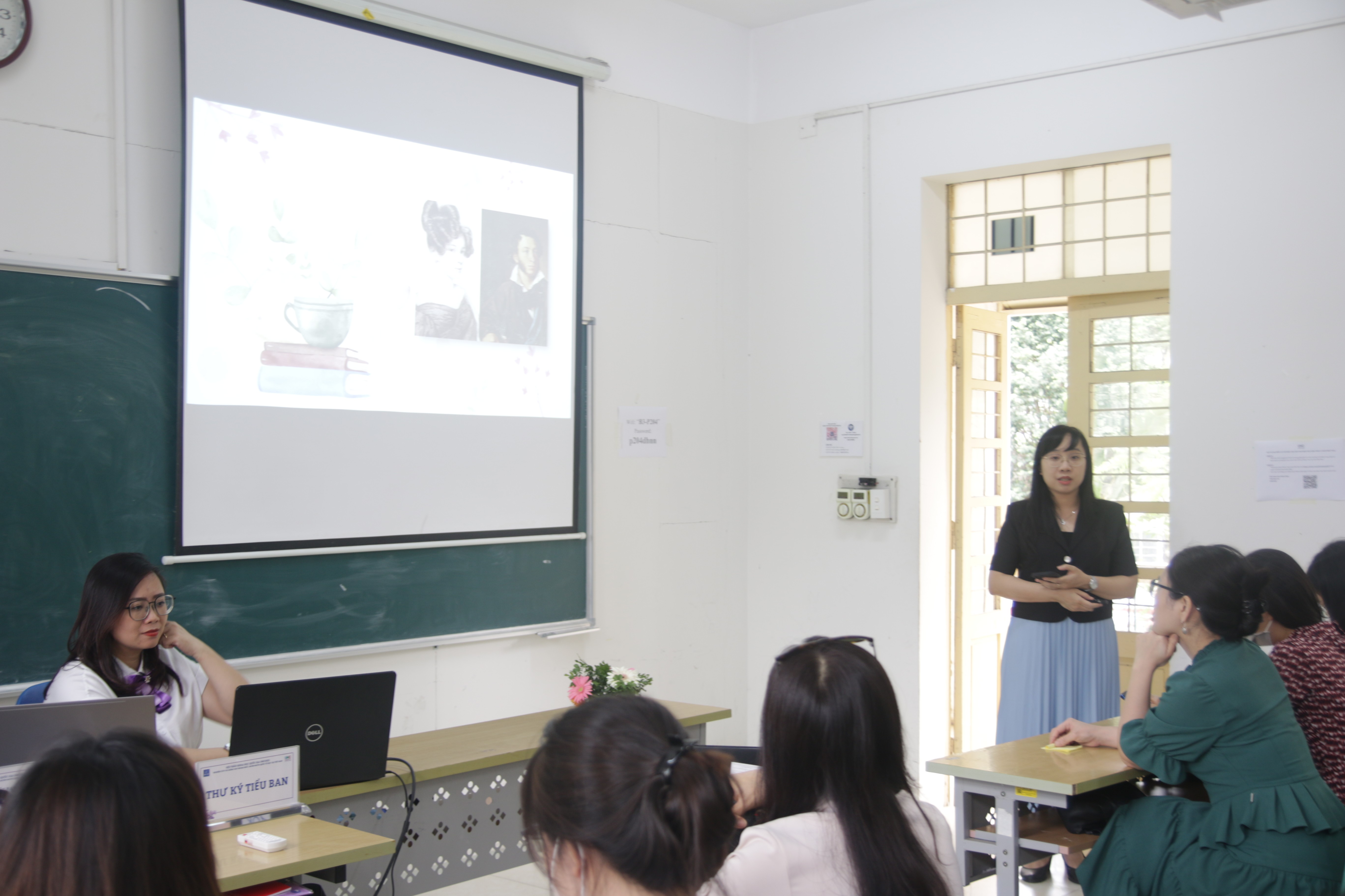 Hội thảo “Nghiên cứu và giảng dạy ngoại ngữ, ngôn ngữ và quốc tế học tại Việt Nam”