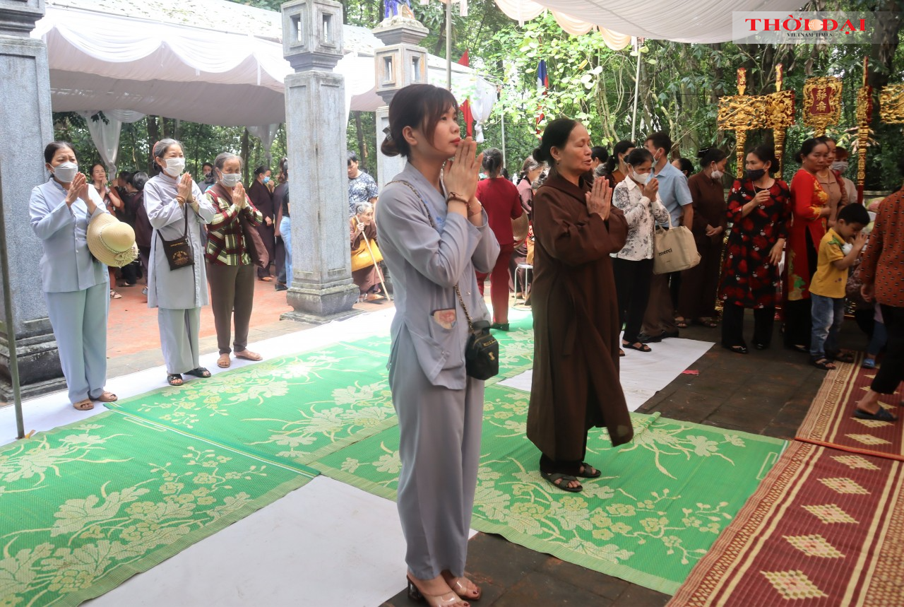 Người Việt tưởng nhớ công ơn công chúa Lào Nhồi Hoa Người Việt tưởng nhớ công ơn công chúa Lào Nhồi Hoa