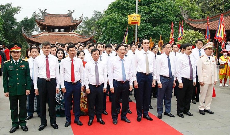 Thành kính Lễ Giỗ Đức Quốc Tổ Lạc Long Quân và dâng hương tưởng niệm Tổ Mẫu Âu Cơ