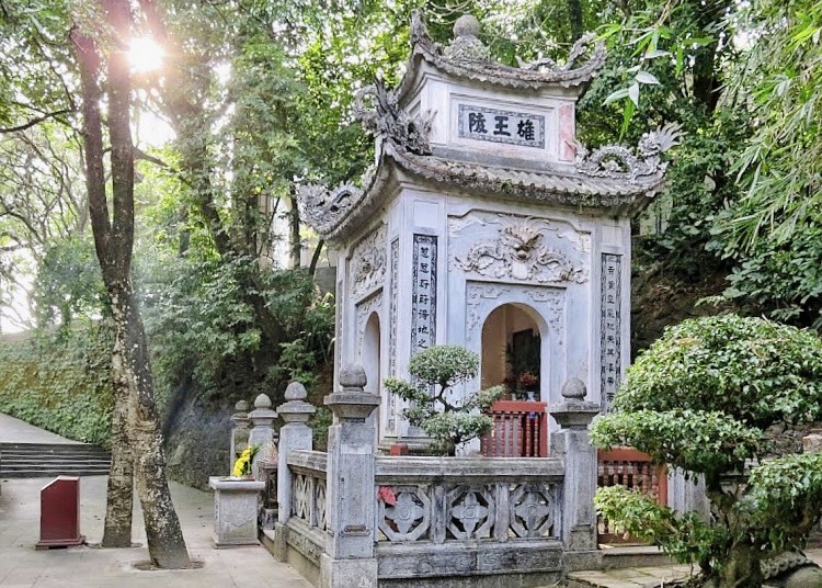Lăng Hùng Vương